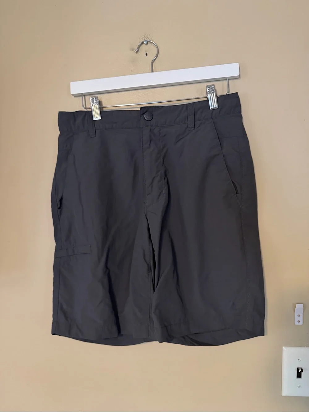 The North Face Men's Dark Gray Athletic Hiking Shorts